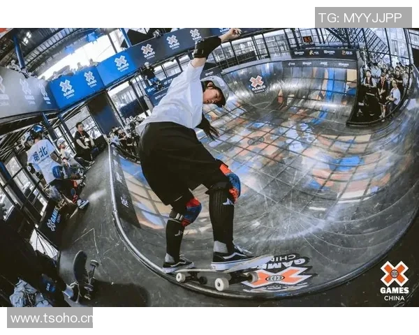 成都滑板精英赛点评极限运动队展现出色节奏与团队默契 成都滑板精英赛点评极限运动队展现出色节奏与团队默契